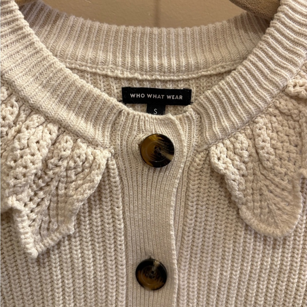 Who What Wear Cream Buttoned Cardigan Crochet Scalloped Collar Women’s Small - Picture 6 of 11
